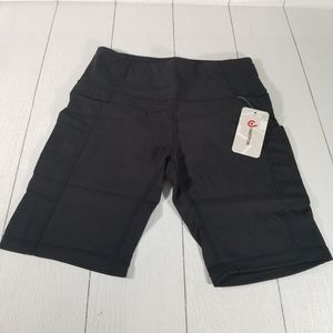 High Waisted Yoga Gym Workout Shorts With Pockets Size Medium NWT